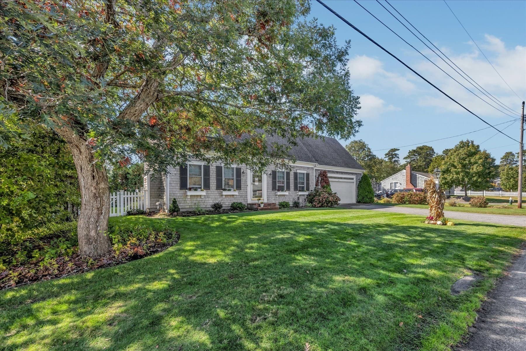 Single Family Residence at 13 Nightingale Dr, Yarmouth MA 02664, photo 3 of 39