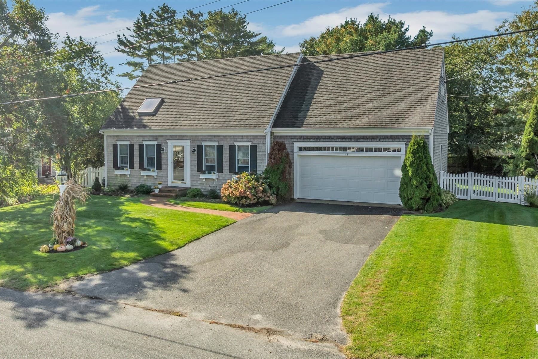 13 Nightingale Dr, Yarmouth MA 02664