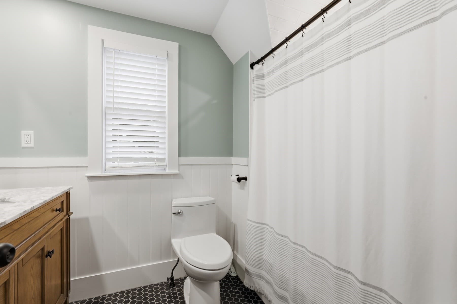 Single Family Residence at 9 Rust St, Lynn MA 01902, Lynn, photo 24 of 29