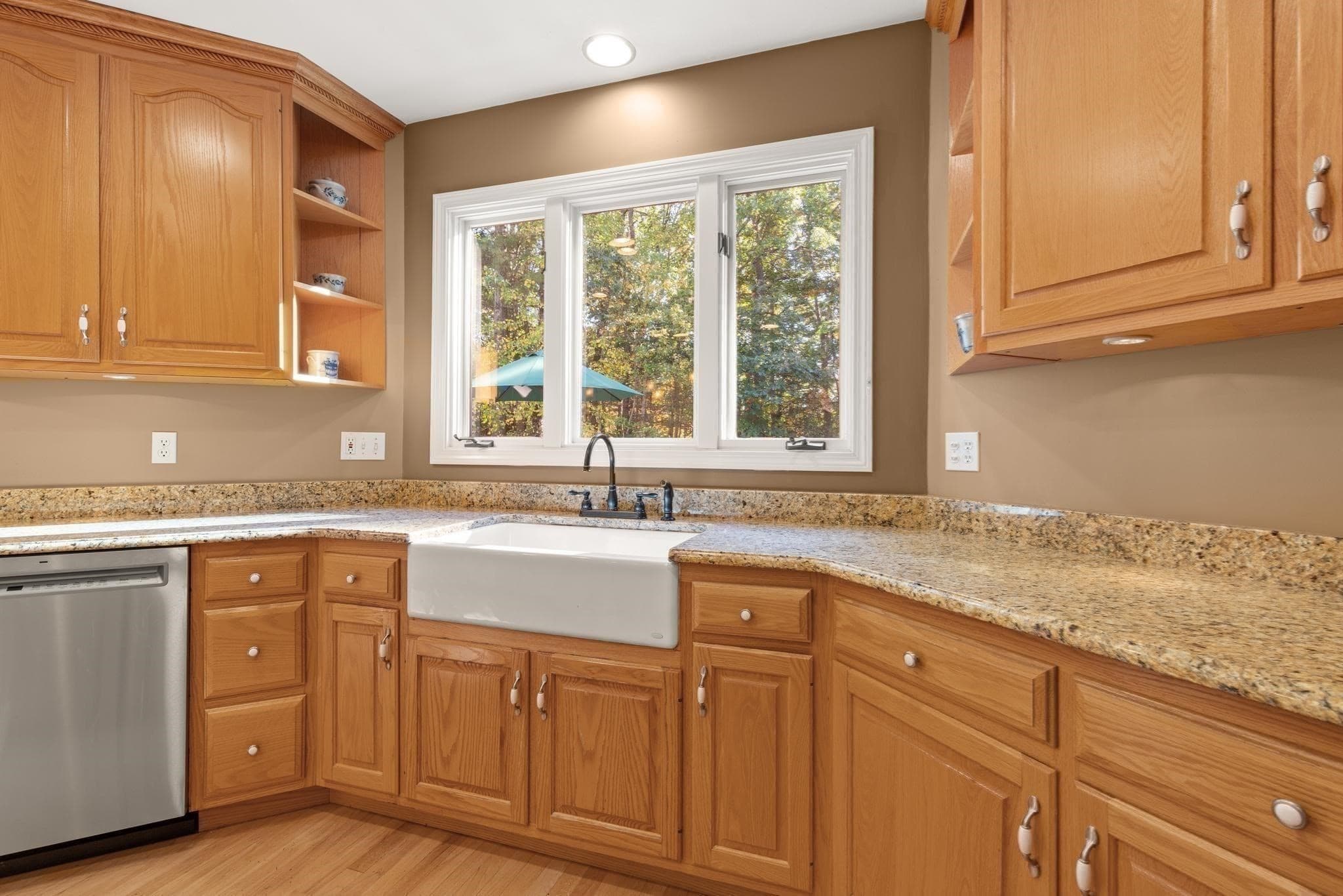 Single Family Residence at 15 Comstock Dr, Wrentham MA 02093, photo 12 of 41