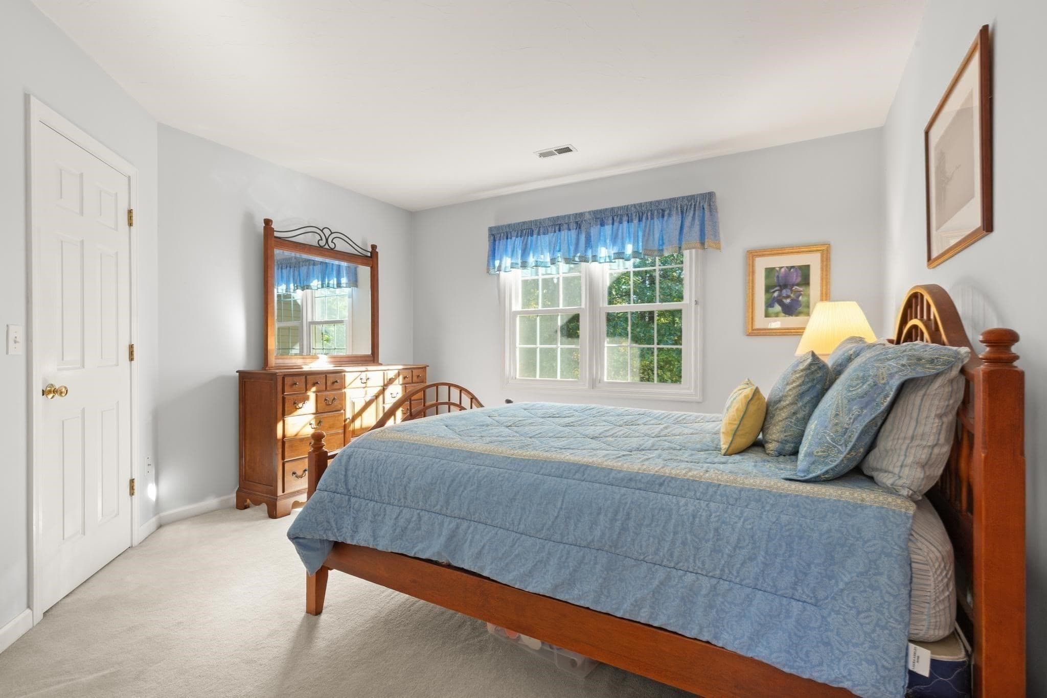 Single Family Residence at 15 Comstock Dr, Wrentham MA 02093, photo 30 of 41
