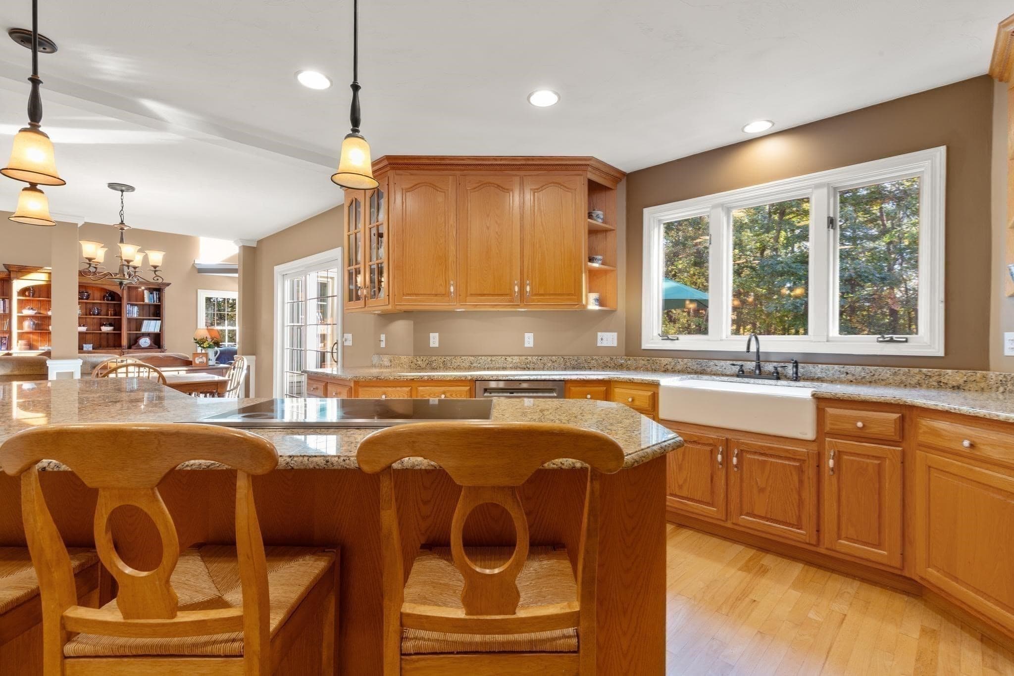 Single Family Residence at 15 Comstock Dr, Wrentham MA 02093, photo 11 of 41