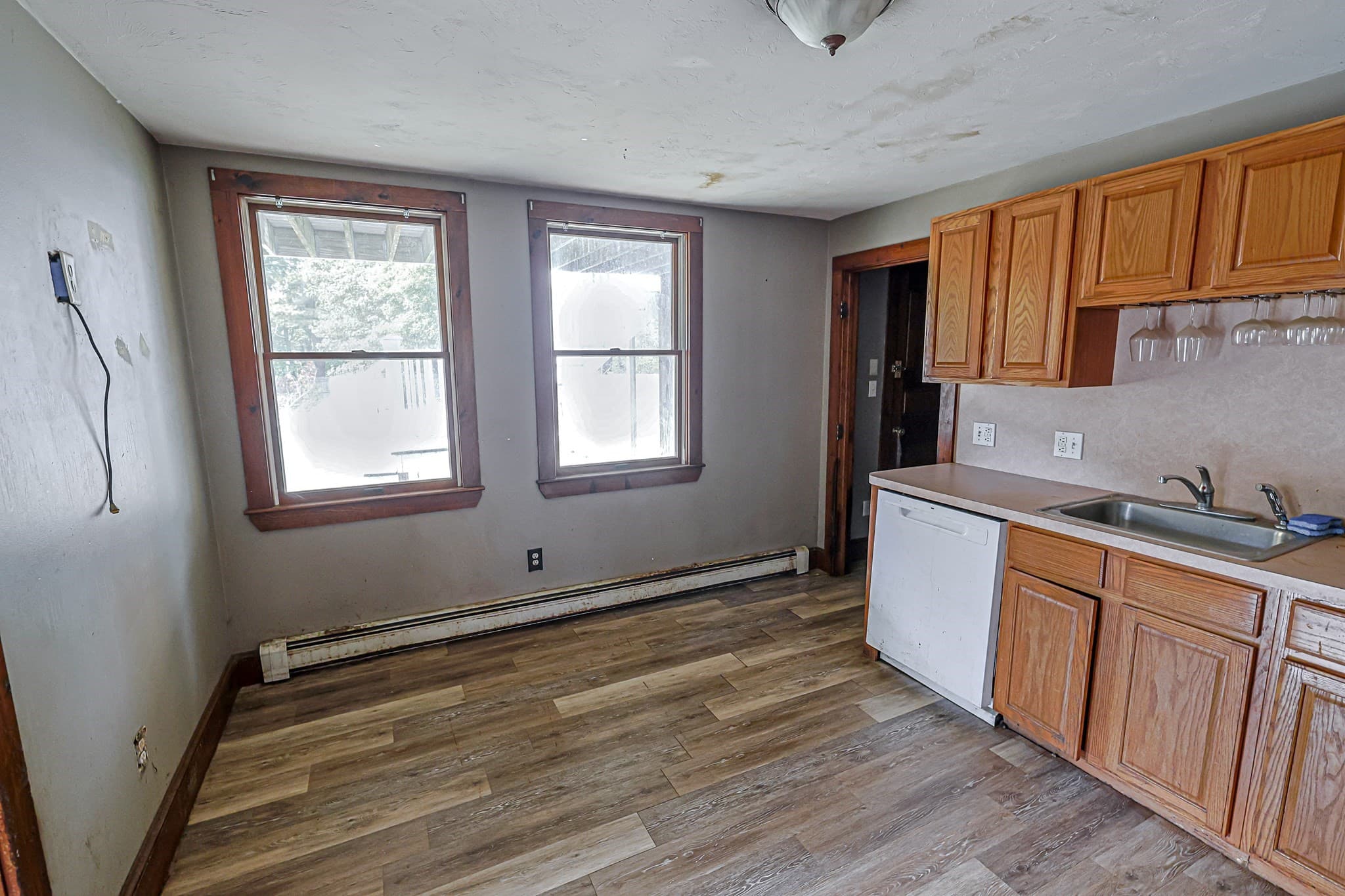 Multi Family at 208 Railroad, Abington MA 02351, Abington, photo 12 of 42