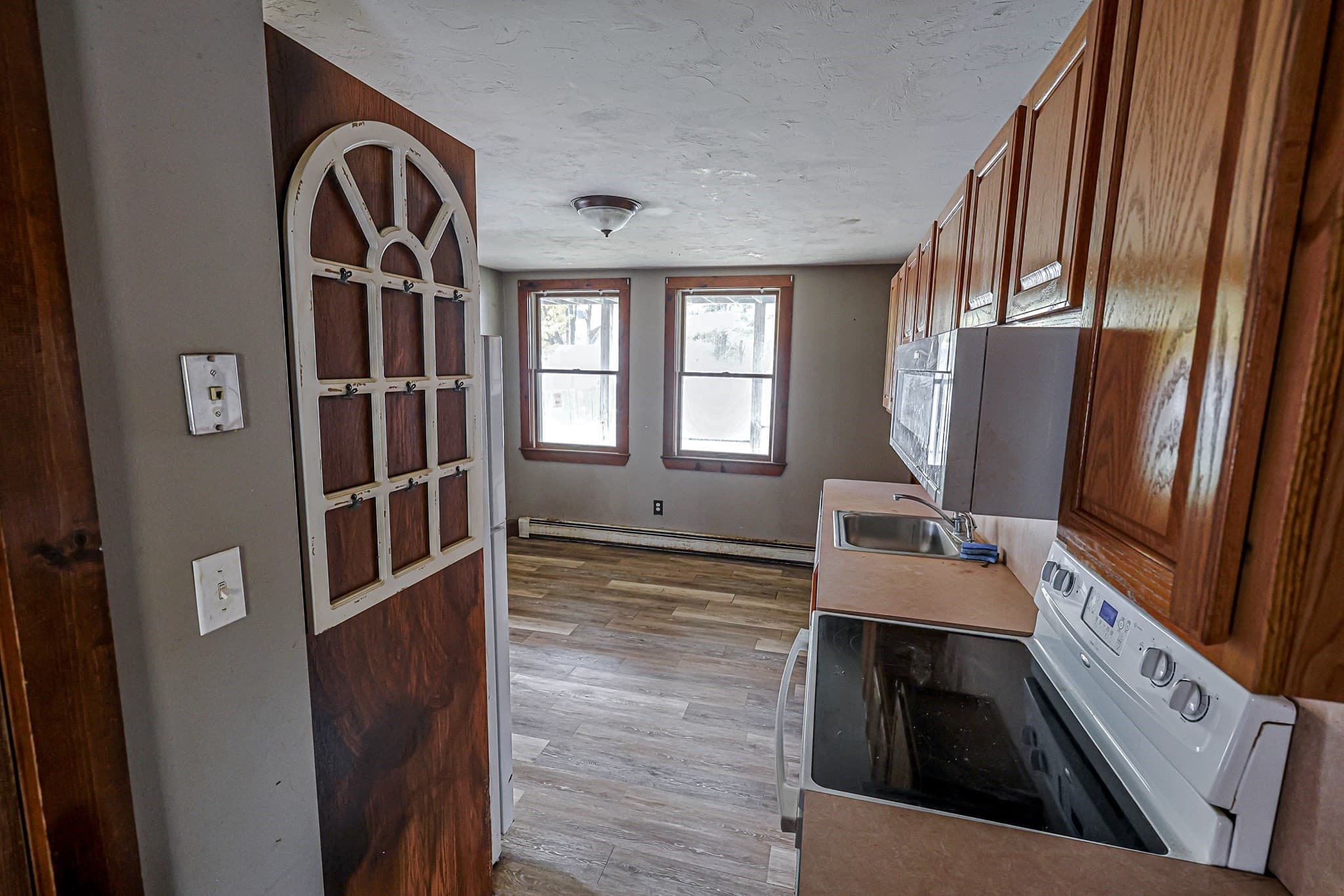 Multi Family at 208 Railroad, Abington MA 02351, Abington, photo 10 of 42