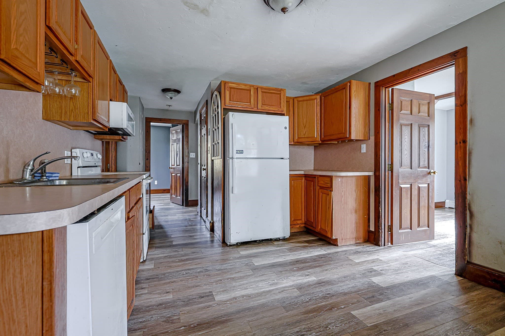 Multi Family at 208 Railroad, Abington MA 02351, Abington, photo 11 of 42