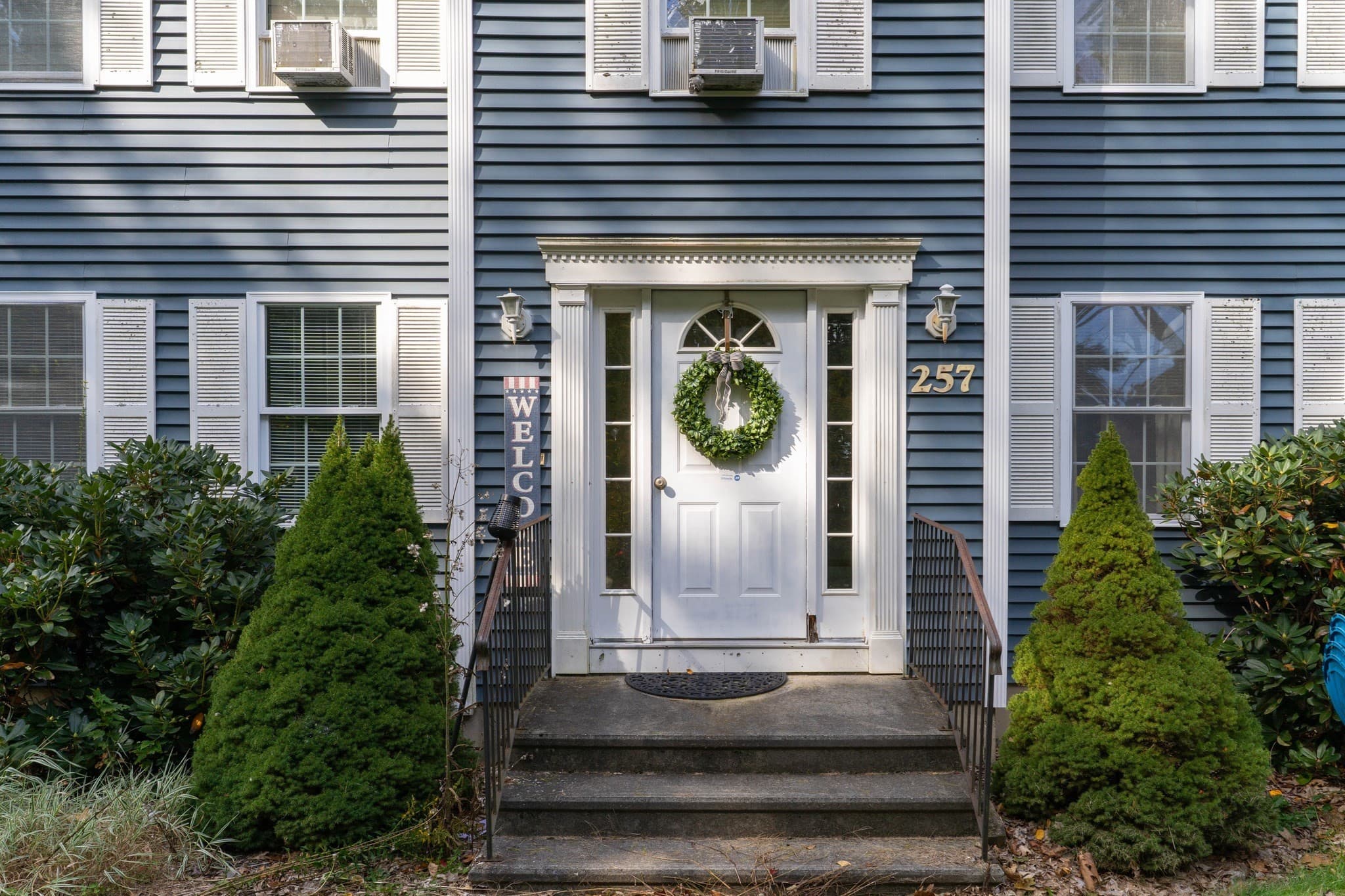 Single Family Residence at 257 Pommogussett Rd, Rutland MA 01543, photo 2 of 40