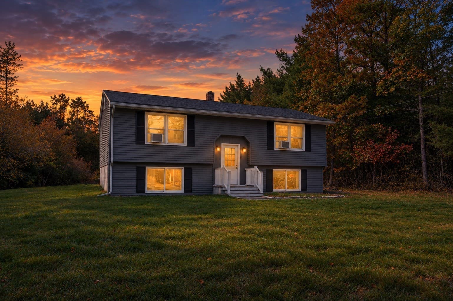 Single Family Residence at 706 Brown St, Winchendon MA 01475, photo 2 of 25