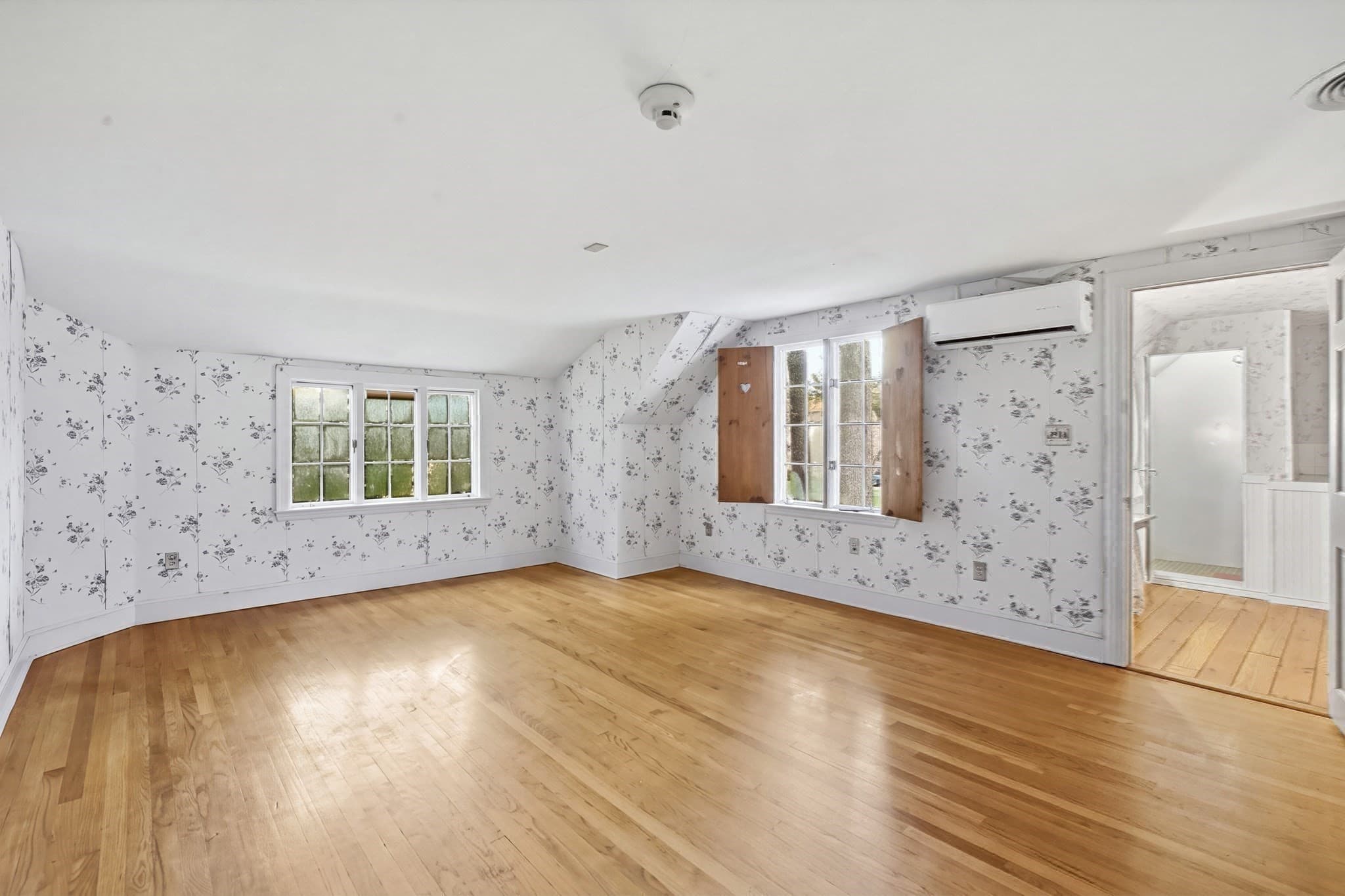 Single Family Residence at 96 Western Ave, Westfield MA 01085, photo 27 of 40