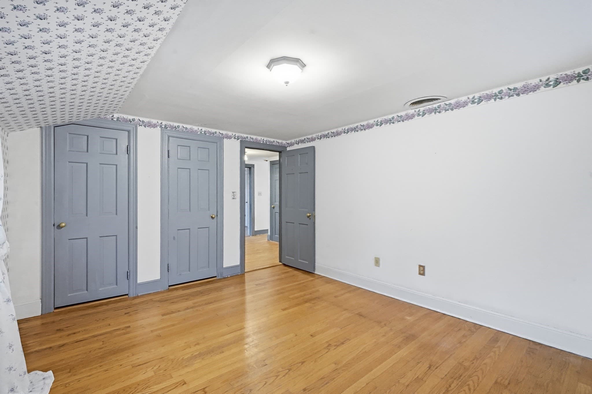 Single Family Residence at 96 Western Ave, Westfield MA 01085, photo 29 of 40