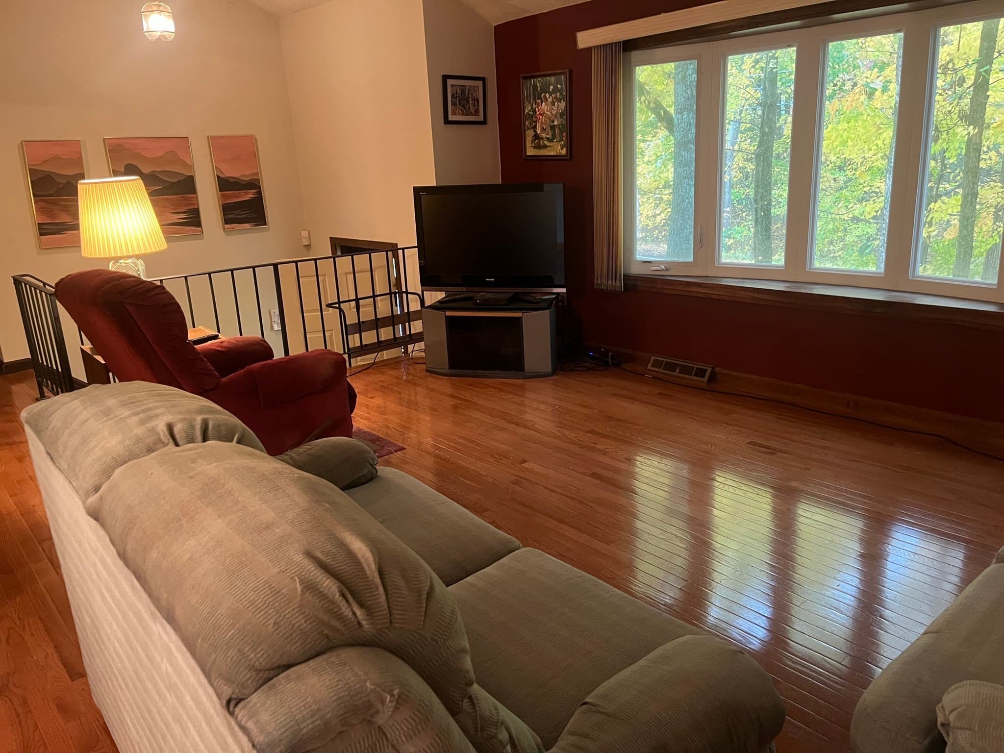 Single Family Residence at 166 Stearns Ave, Mansfield MA 02048, photo 6 of 11