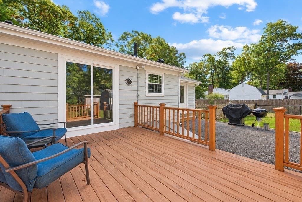 Single Family Residence at 392 Mansfield Rd, North Attleboro MA 02760, photo 6 of 39