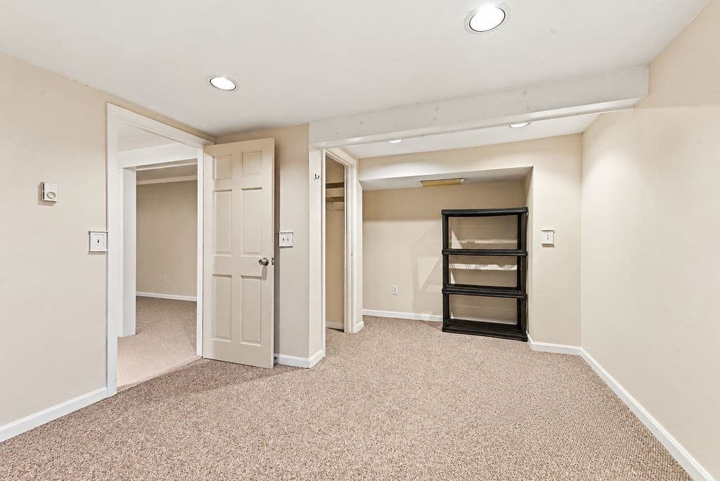 Single Family Residence at 392 Mansfield Rd, North Attleboro MA 02760, photo 34 of 39