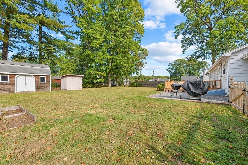 Single Family Residence at 392 Mansfield Rd, North Attleboro MA 02760, photo 8 of 39