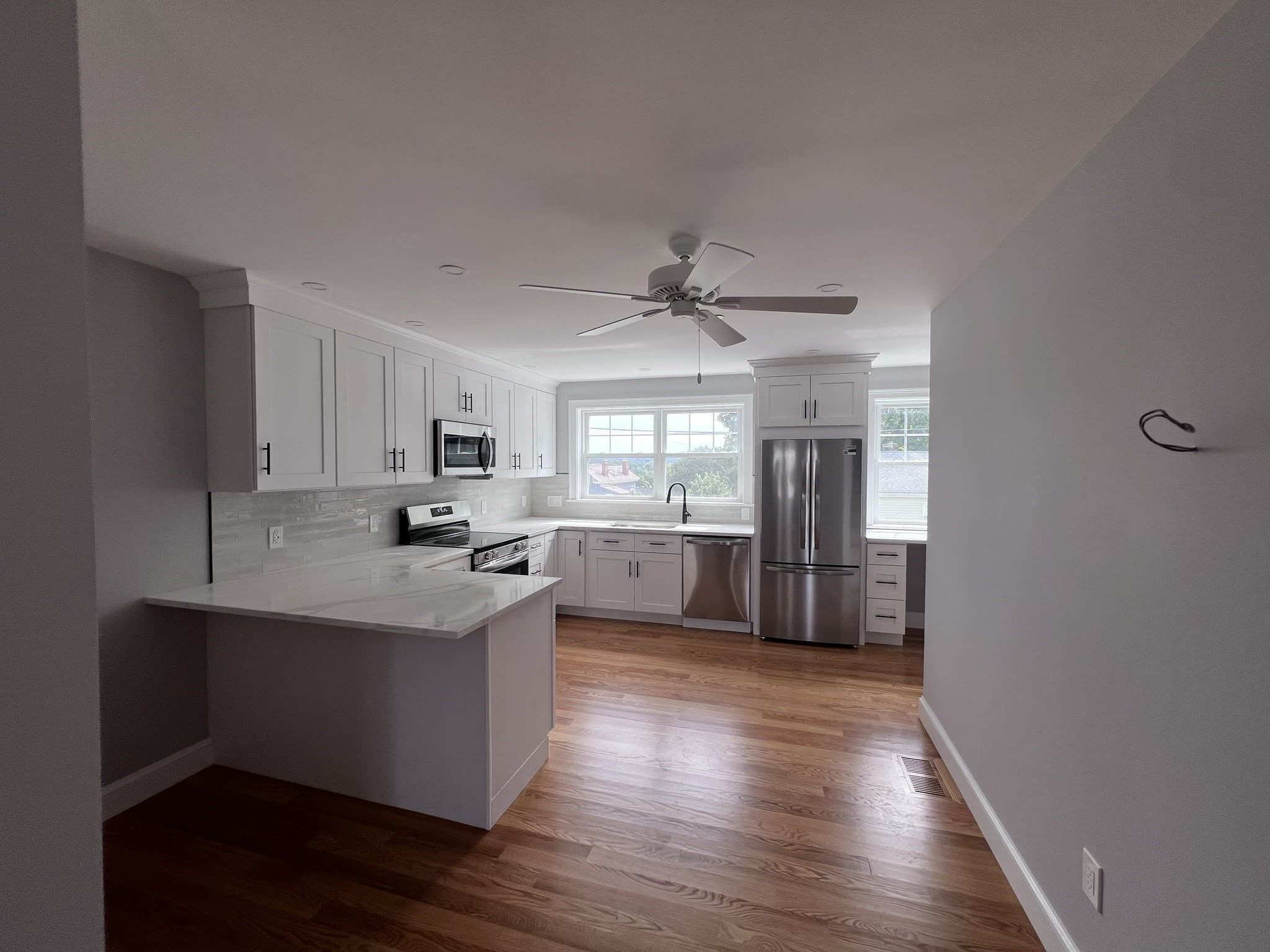 Condominium at 1 Richmond Park # 1, Woburn MA 01801, photo 3 of 20