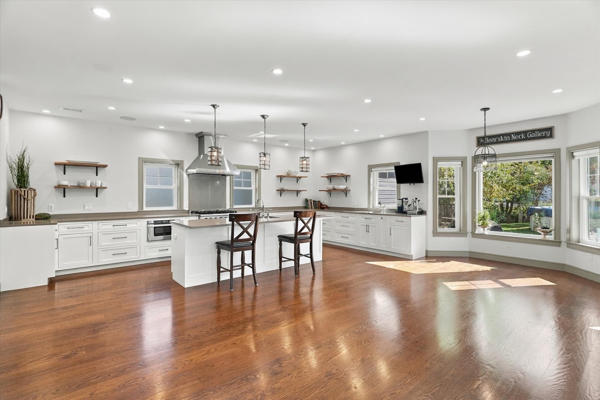 Single Family Residence at 16 Sheridan St, Billerica MA 01821, photo 13 of 42