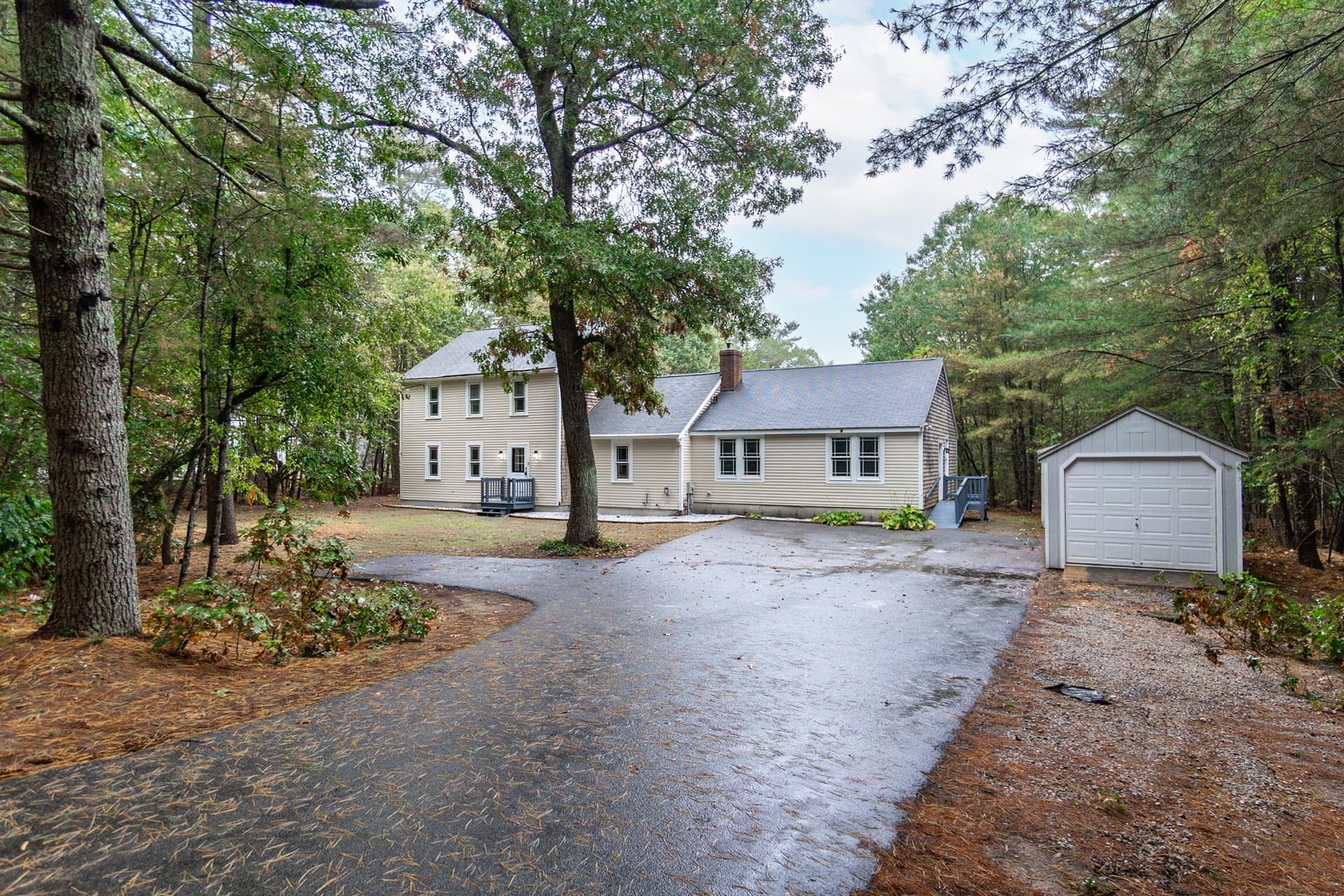 9 Russell Holmes Way, Carver MA 02330