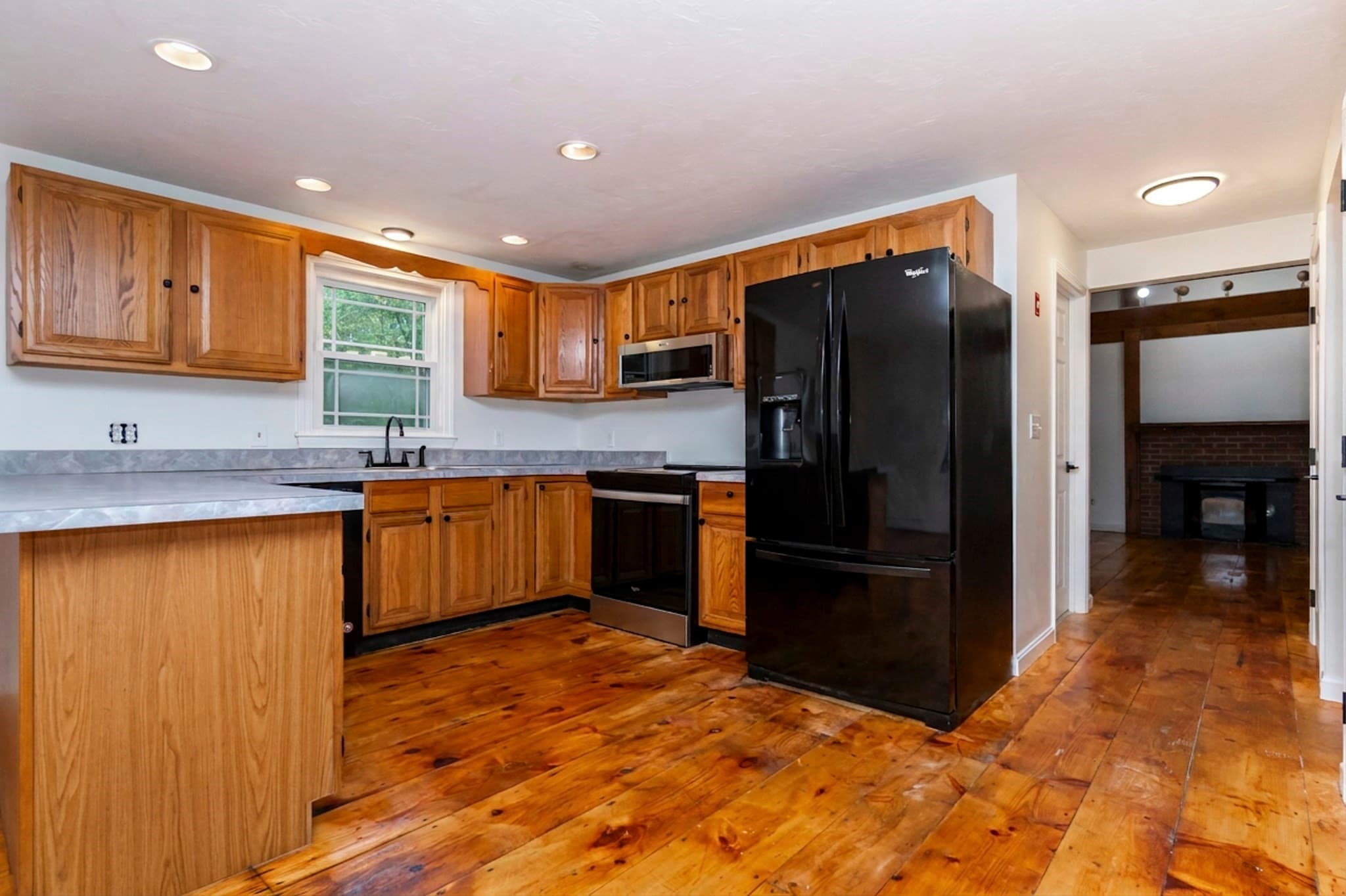 Single Family Residence at 9 Russell Holmes Way, Carver MA 02330, photo 11 of 39