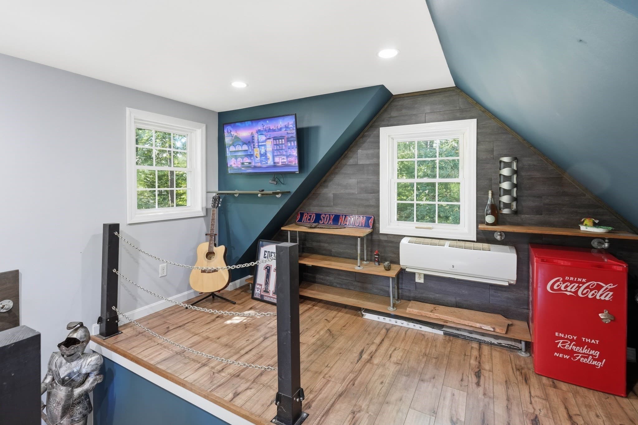 Residential at 9 Fellowship Cir, Wareham MA 02571, photo 5 of 11