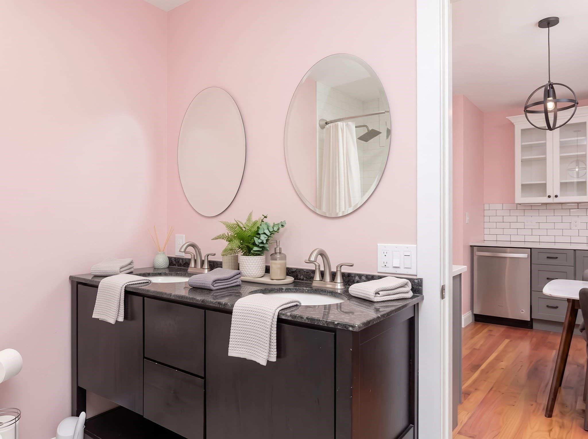 Condominium at 33 Vine St # 2, Melrose MA 02176, photo 13 of 39