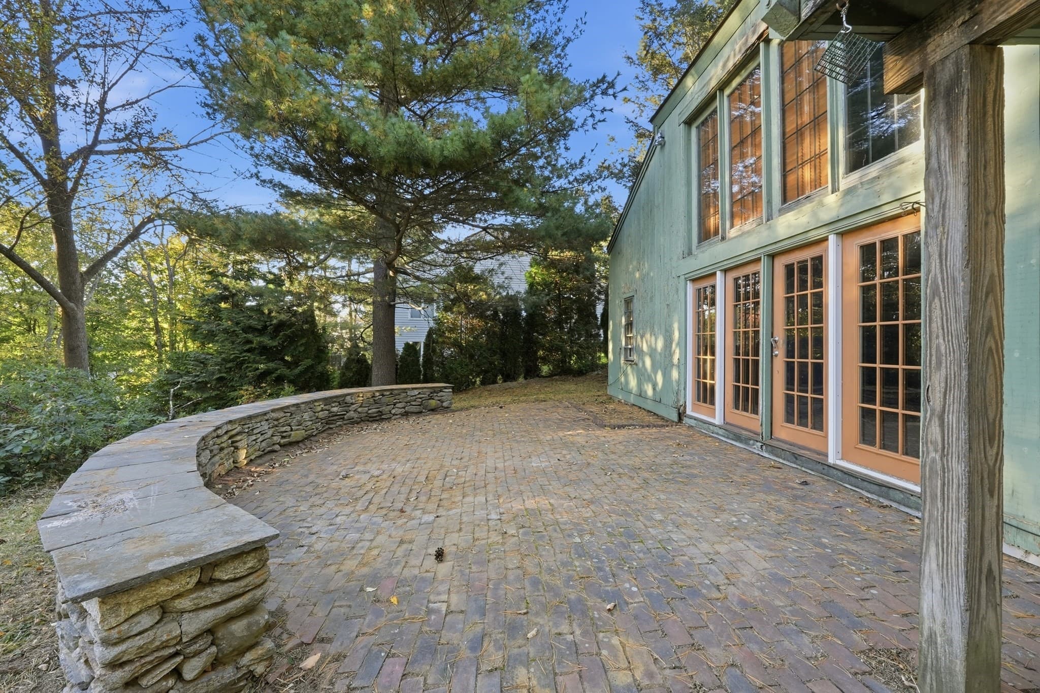 Single Family Residence at 8 Pumpkin Ln, Charlton MA 01507, photo 28 of 32