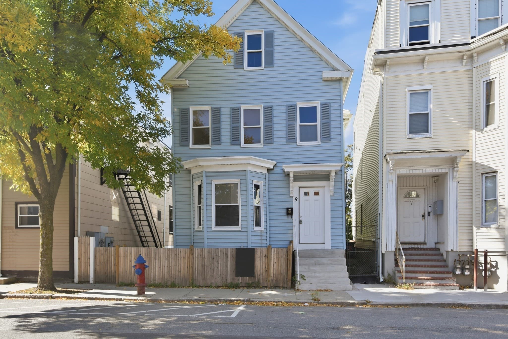 9 Cross St, Somerville MA 02145