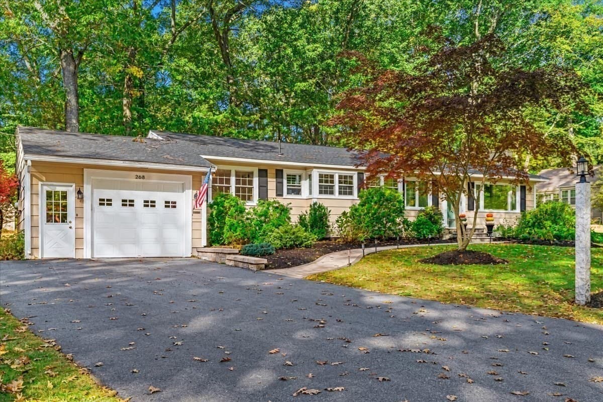 Single Family Residence at 268 Colonel Hunt Dr, Abington MA 02351, photo 3 of 36