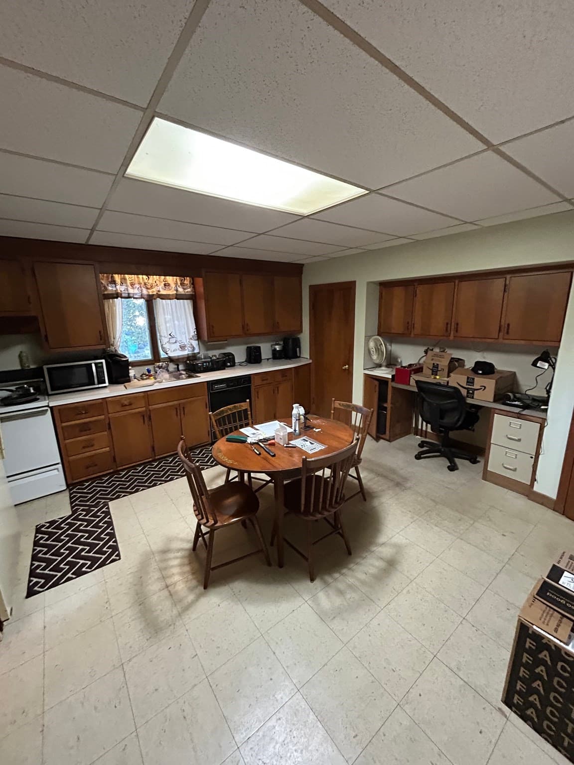 Single Family Residence at 55 Gaylord Street, Chicopee MA 01013, photo 35 of 40
