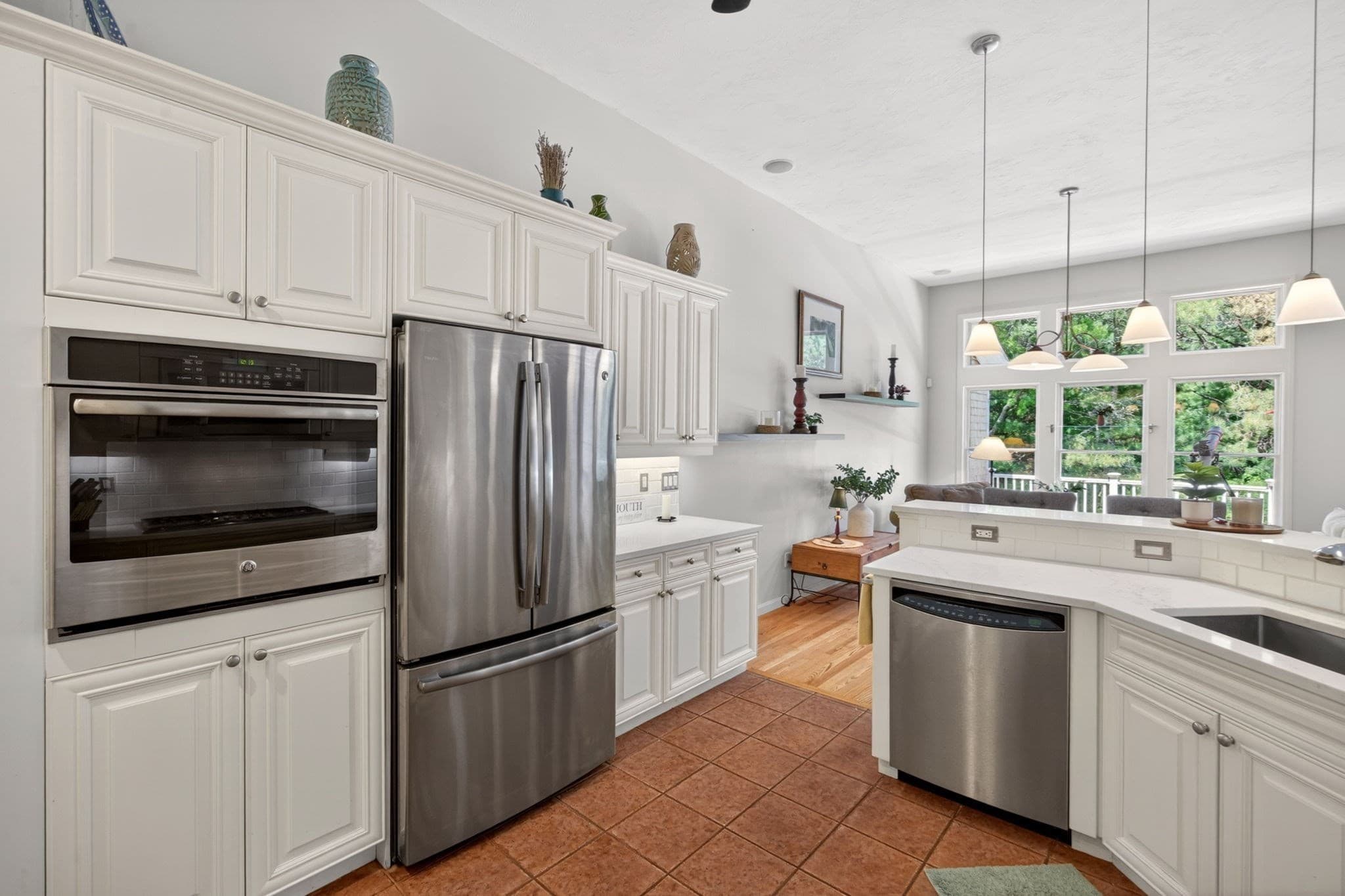 Single Family Residence at 51 Forest Edge, Plymouth MA 02360, photo 10 of 40