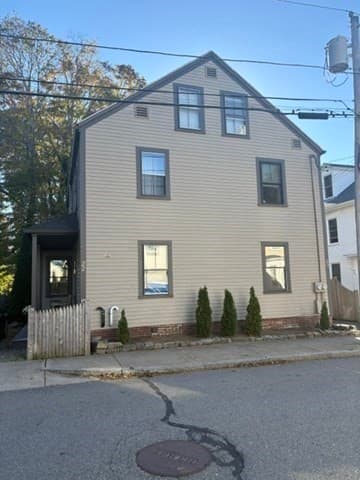 20 Chestnut Street, Newburyport MA 01950