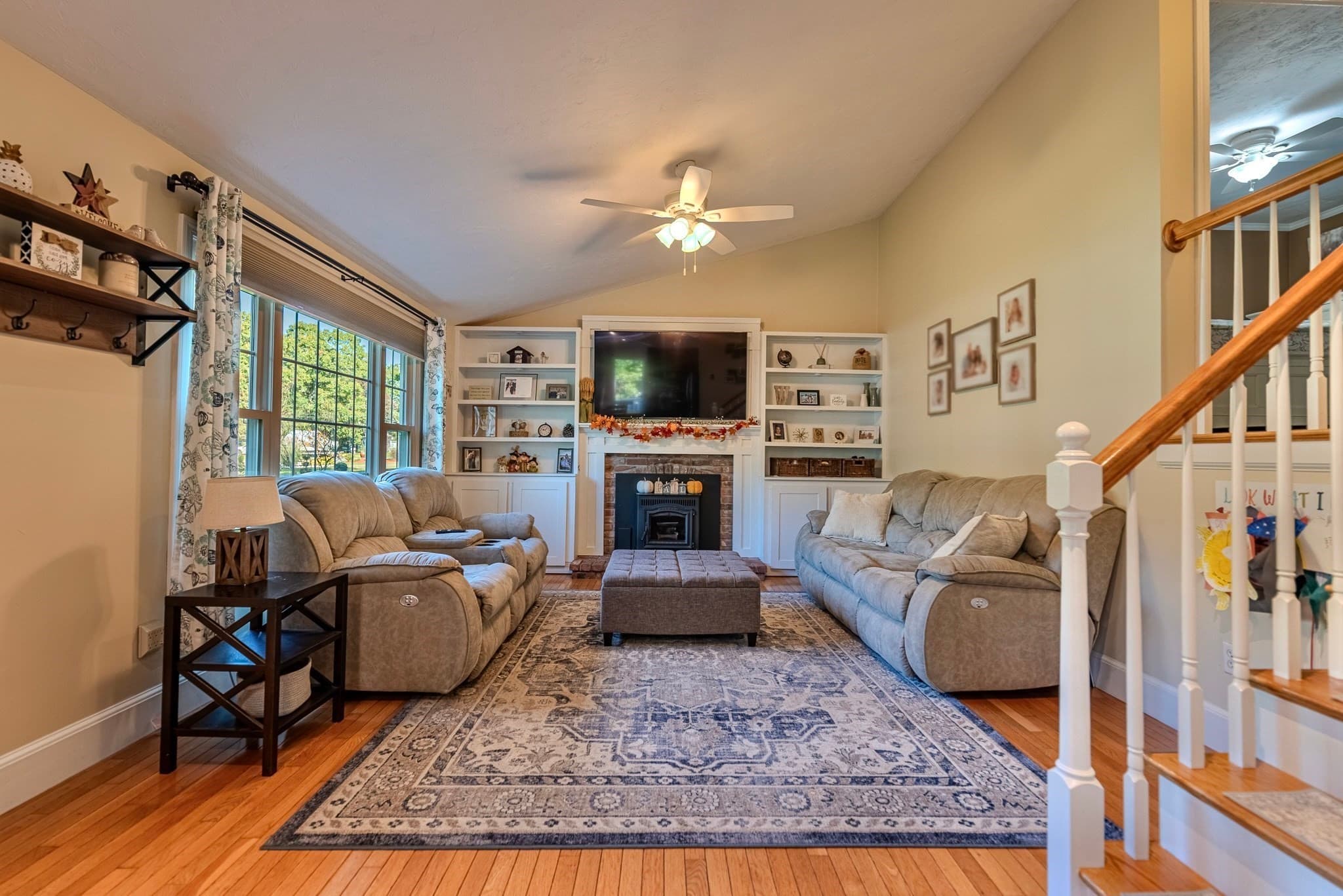 Single Family Residence at 90 Codding Dr, Taunton MA 02780, photo 7 of 35