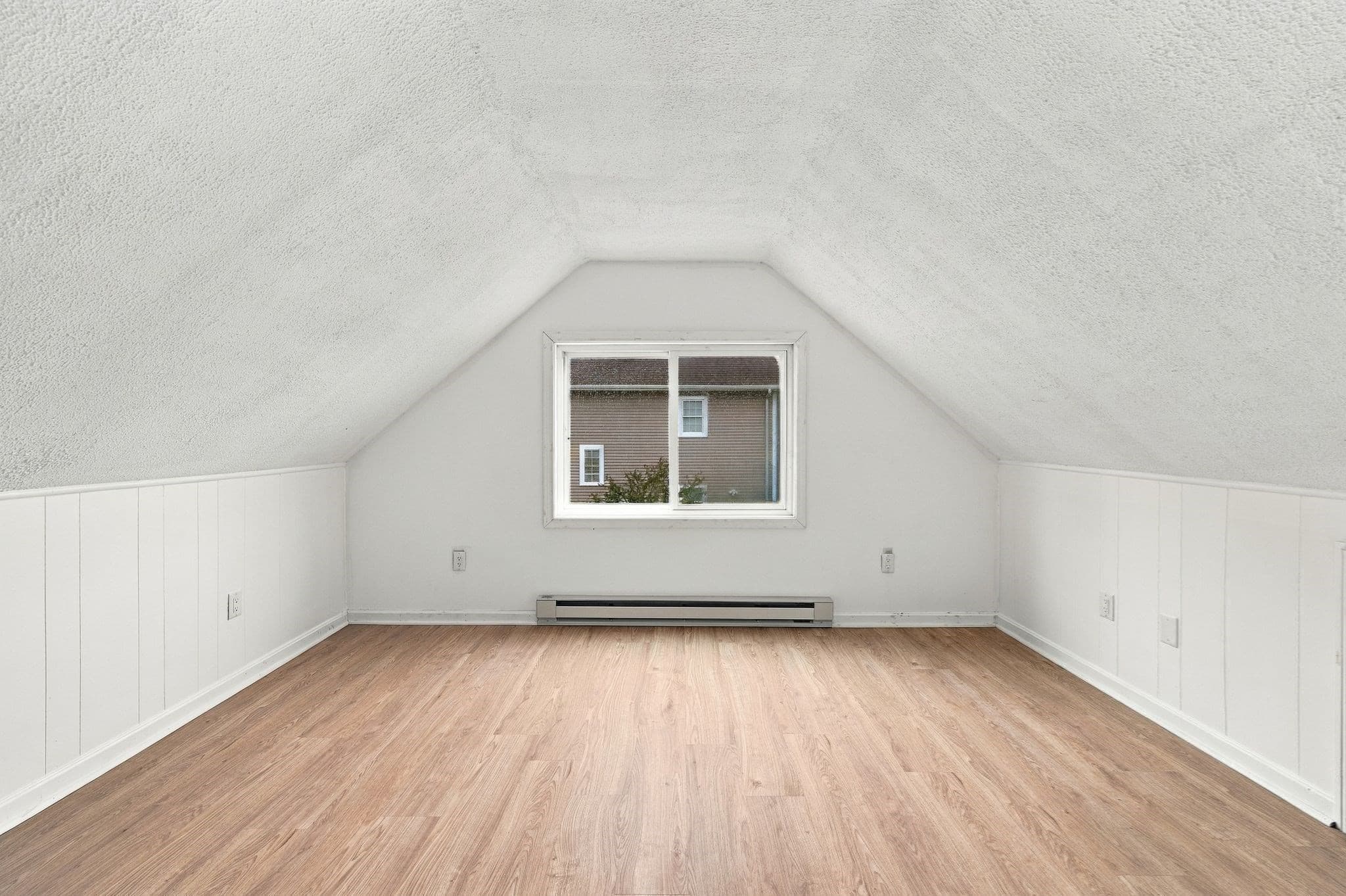 Single Family Residence at 6 Norfolk Ave, Peabody MA 01960, photo 23 of 42