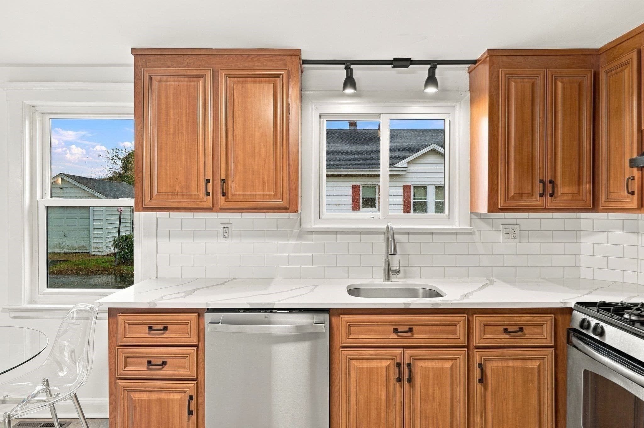 Single Family Residence at 6 Norfolk Ave, Peabody MA 01960, photo 16 of 42