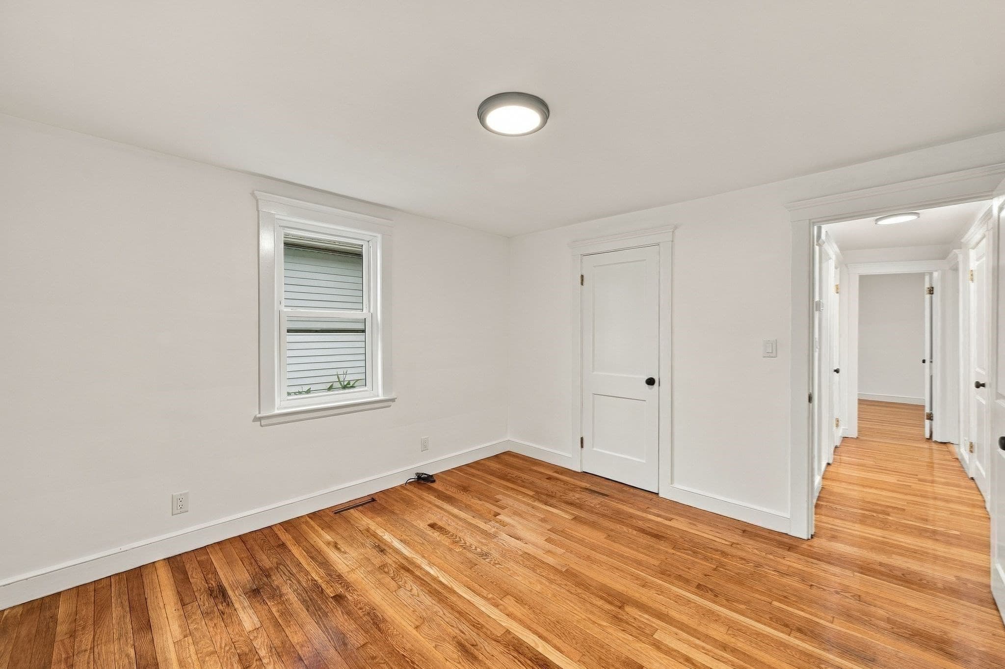 Single Family Residence at 6 Norfolk Ave, Peabody MA 01960, photo 22 of 42