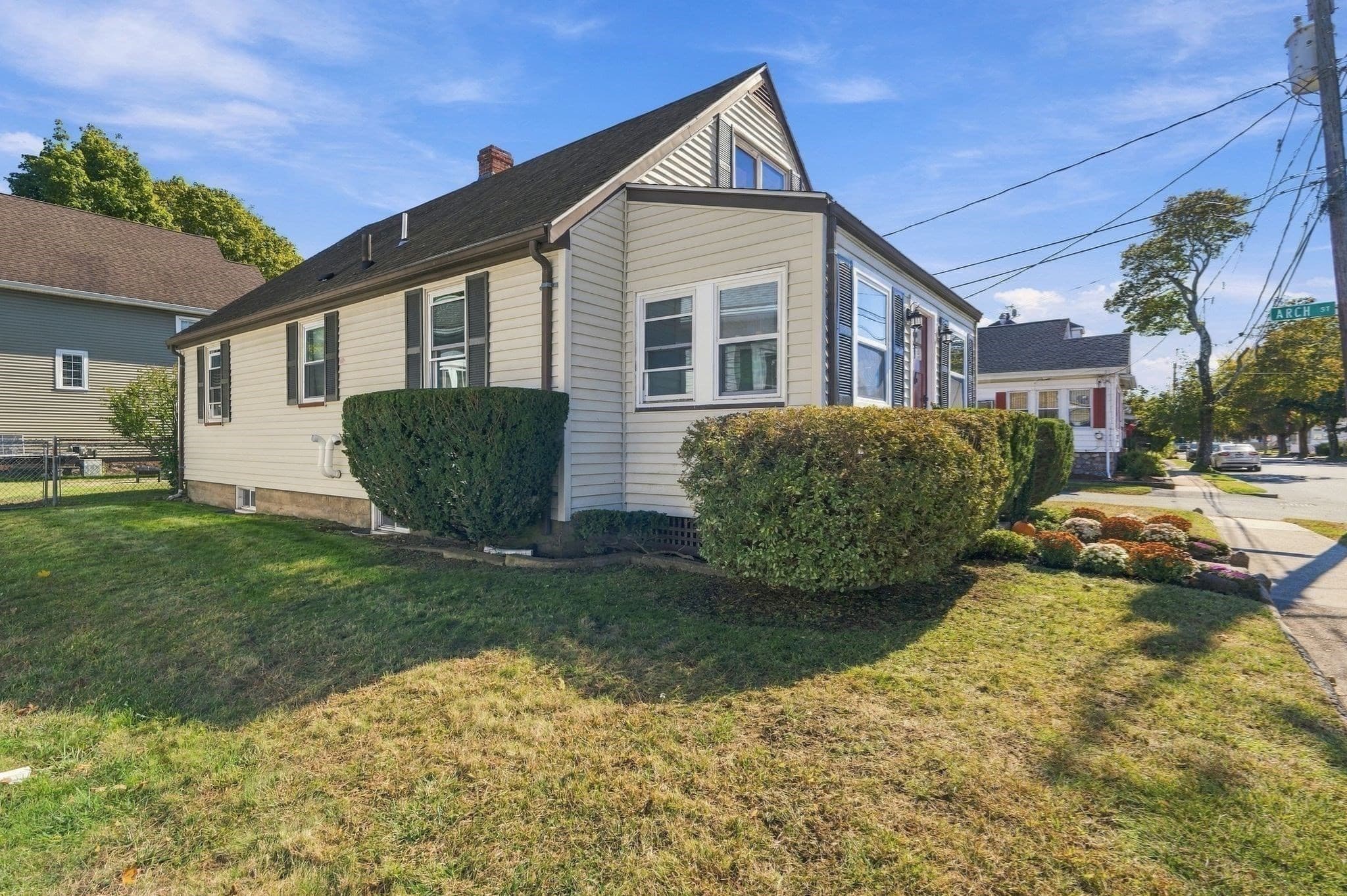 Single Family Residence at 6 Norfolk Ave, Peabody MA 01960, photo 40 of 42