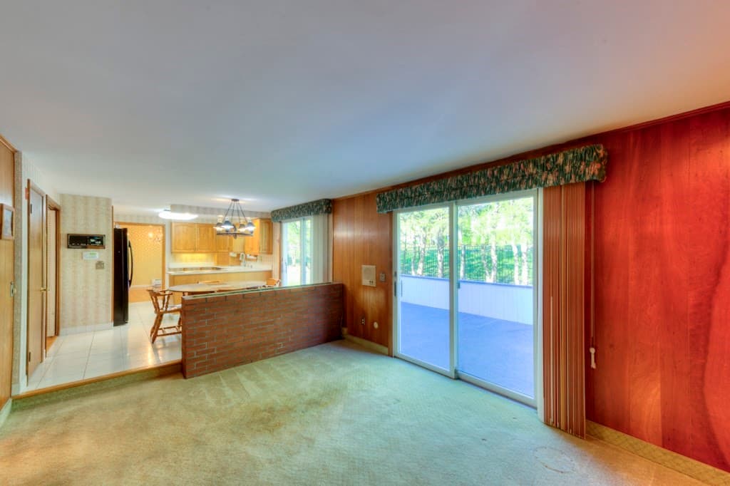 Single Family Residence at 20 Dubiel Dr, Worcester MA 01609, photo 16 of 41