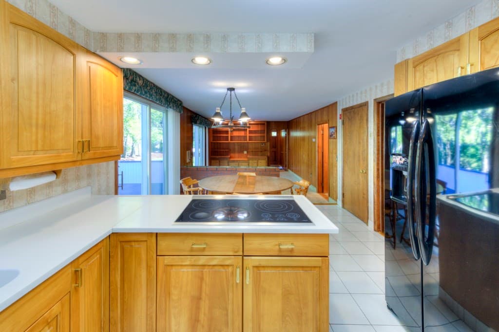 Single Family Residence at 20 Dubiel Dr, Worcester MA 01609, photo 12 of 41