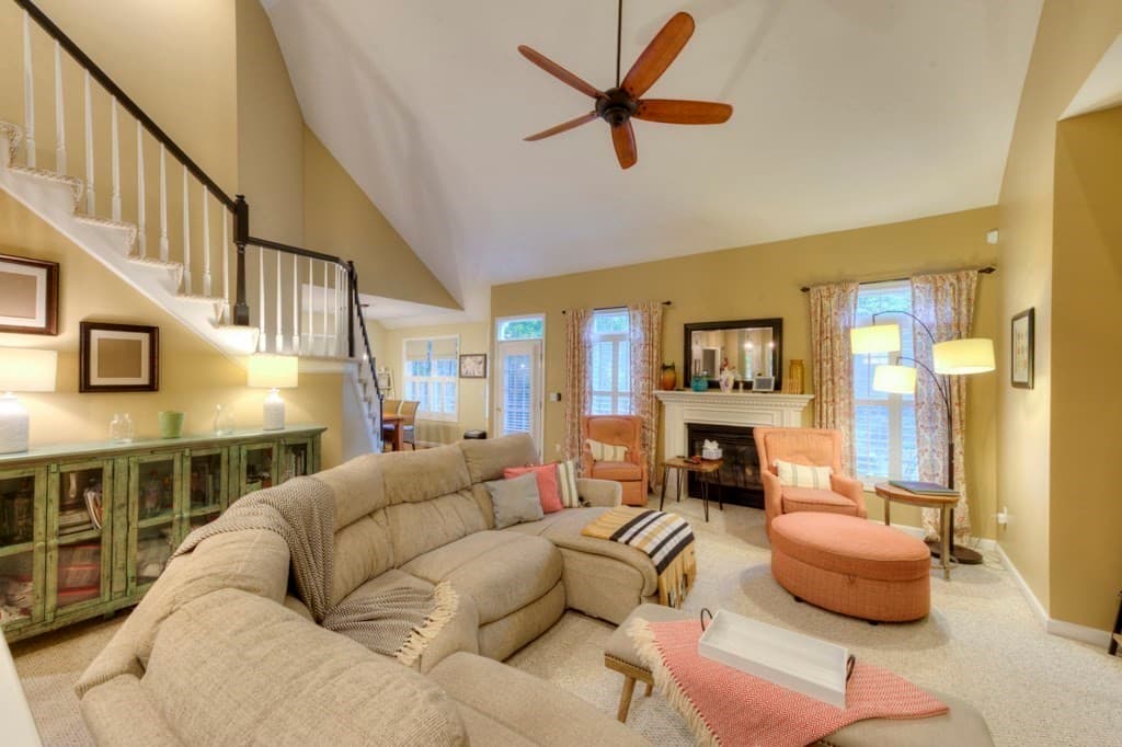 Single Family Residence at 5 Quirk Cir, Milford MA 01757, photo 9 of 42