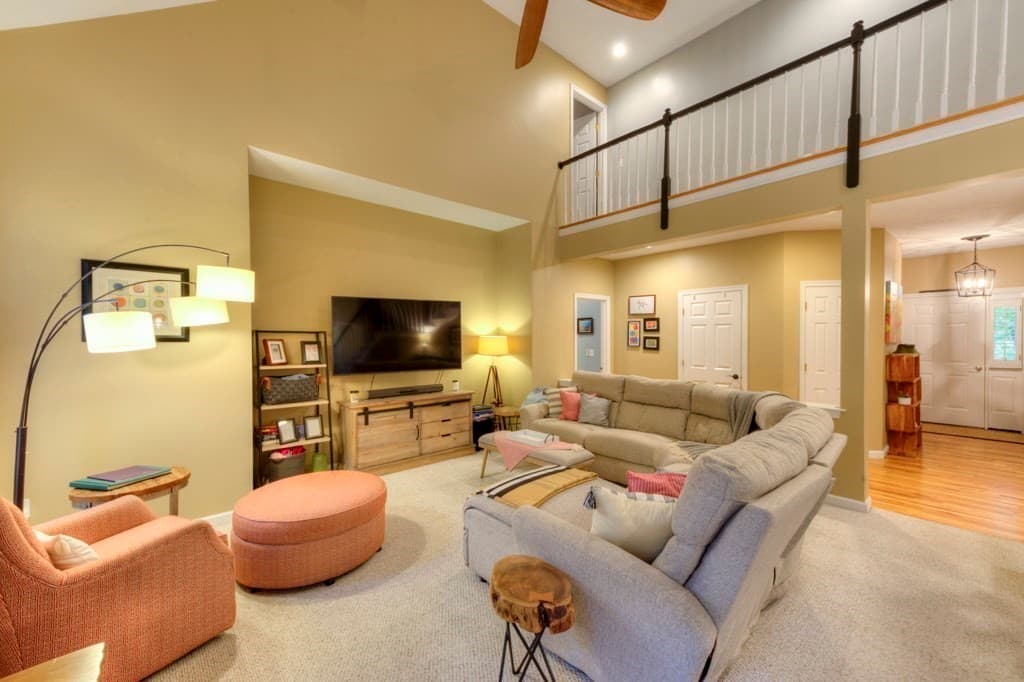 Single Family Residence at 5 Quirk Cir, Milford MA 01757, photo 8 of 42