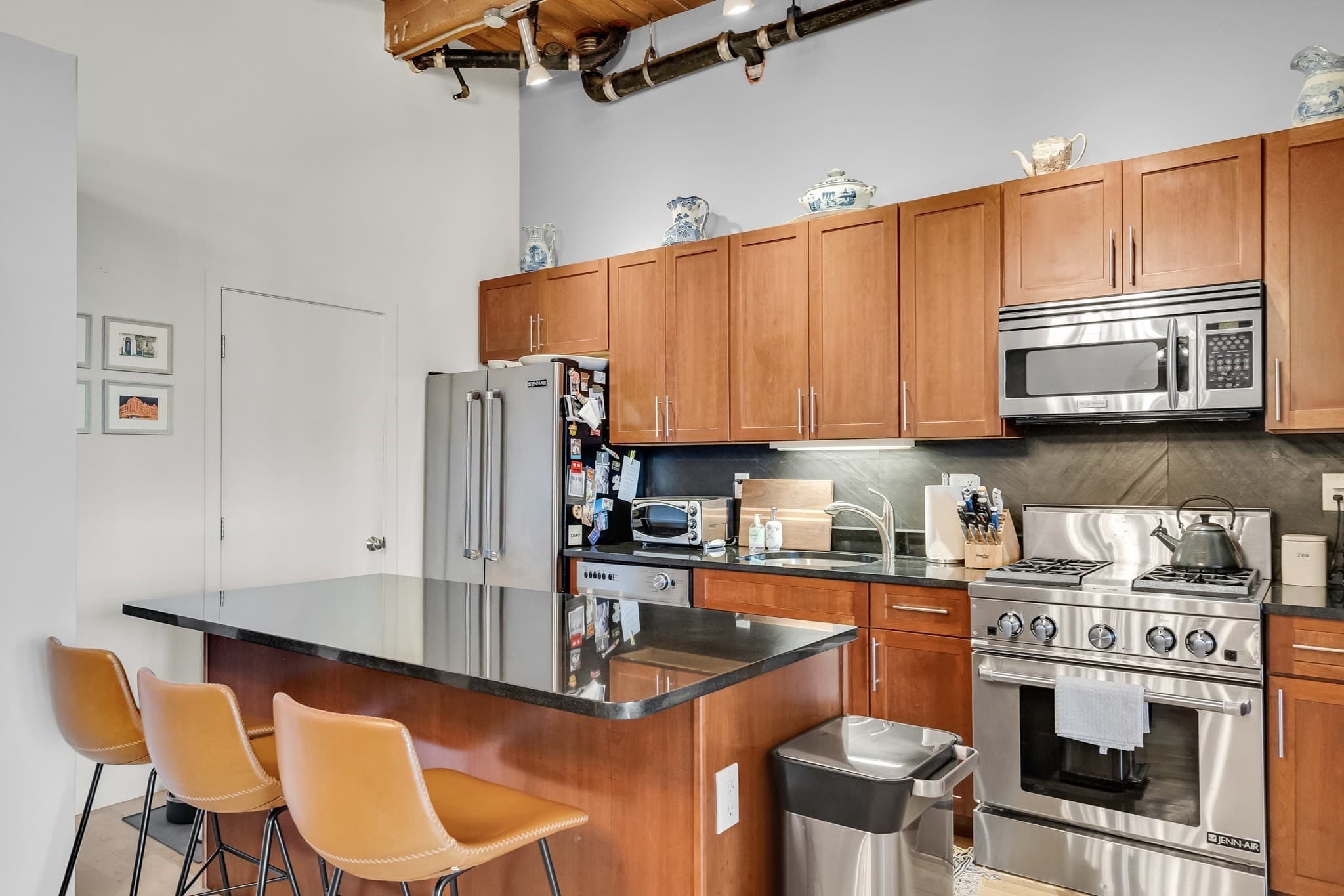 Condominium at 43 Charlton # 501, Everett MA 02149, photo 6 of 29
