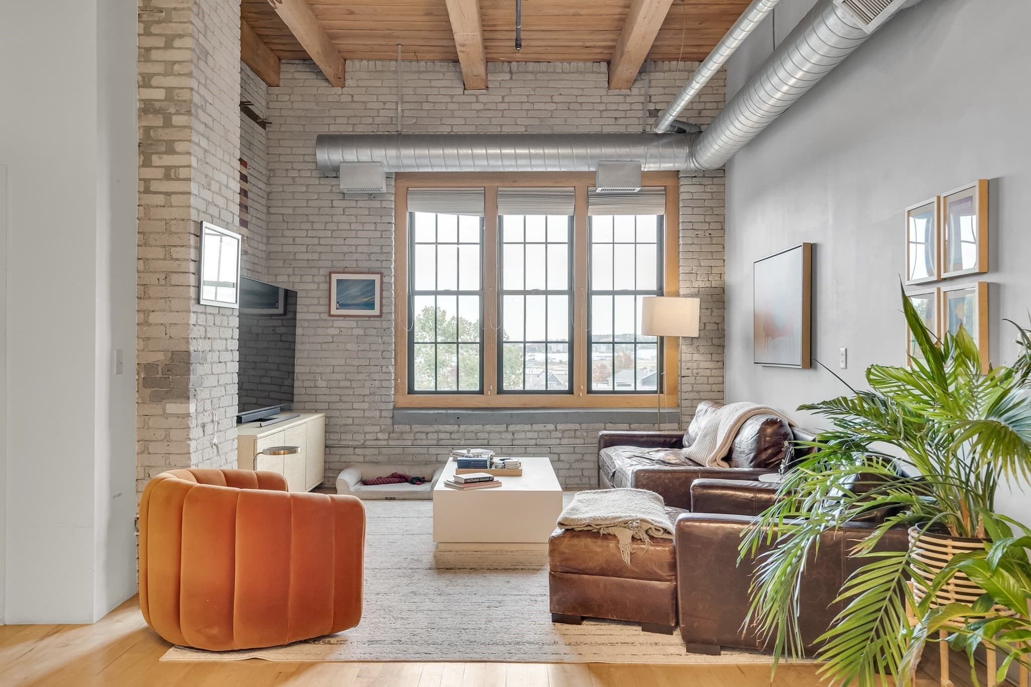 Condominium at 43 Charlton # 501, Everett MA 02149, photo 11 of 29
