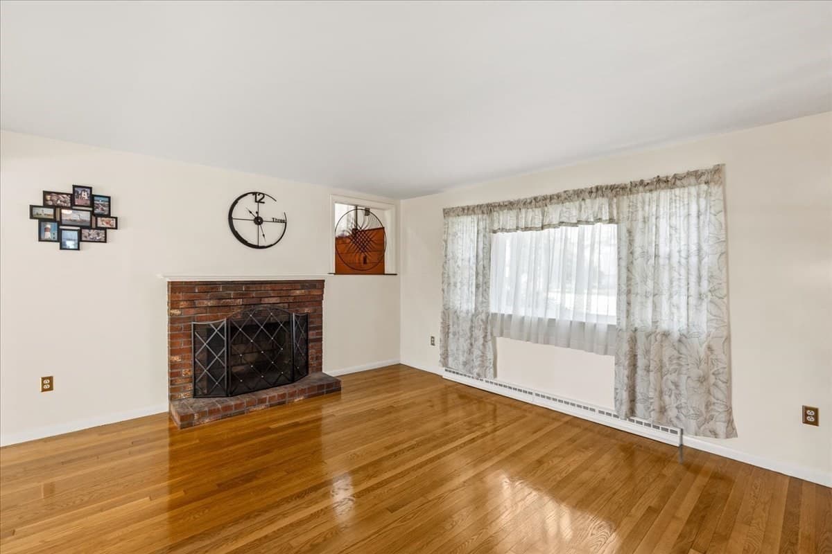 Single Family Residence at 528 Spring St, Hanson MA 02341, photo 5 of 42