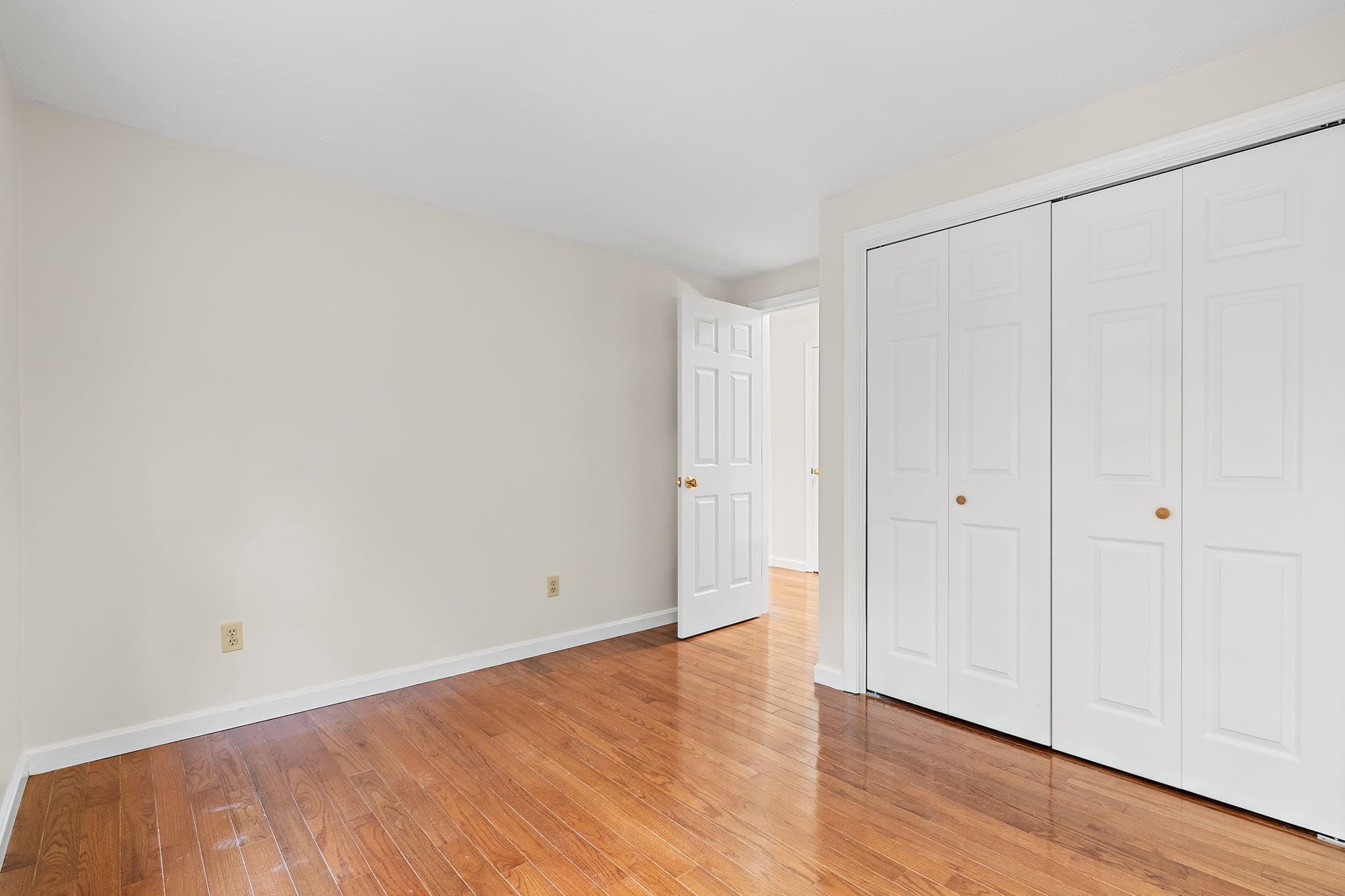 Single Family Residence at 15 Quail Hollow Dr, Shrewsbury MA 01545, photo 32 of 38