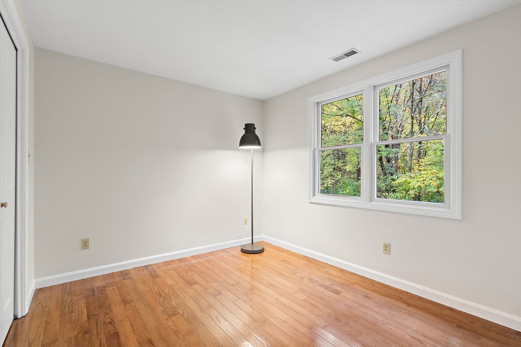 Single Family Residence at 15 Quail Hollow Dr, Shrewsbury MA 01545, photo 31 of 38