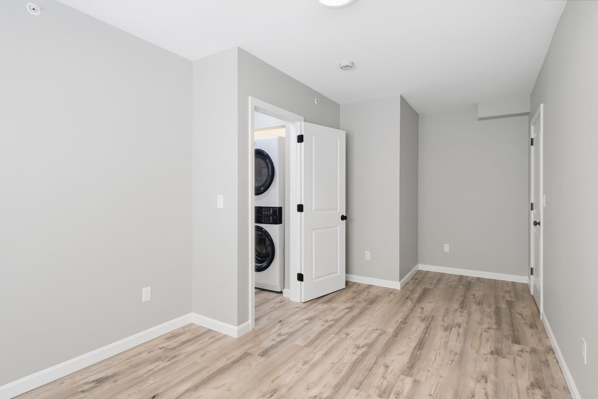 Attached (Townhouse/Rowhouse/Duplex) at 61 Parker St # 6, Springfield MA 01151, photo 12 of 17