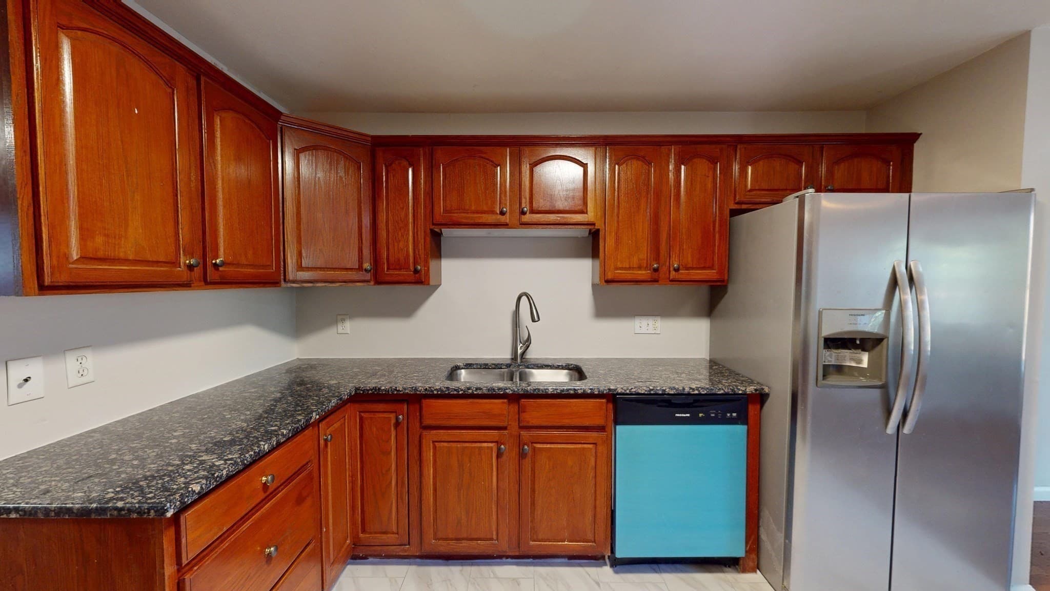 Condominium at 48 Mendon St # 48, Bellingham MA 02019, photo 11 of 27