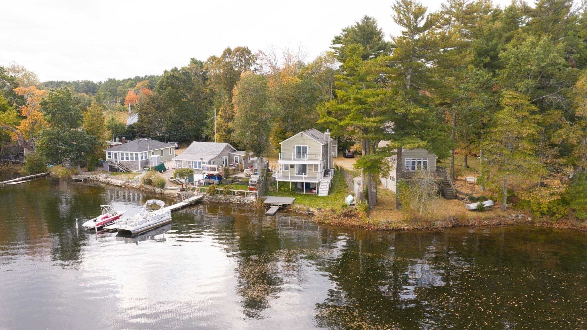 Single Family Residence at 7 Deveuve Ln, Pembroke MA 02359, photo 8 of 23