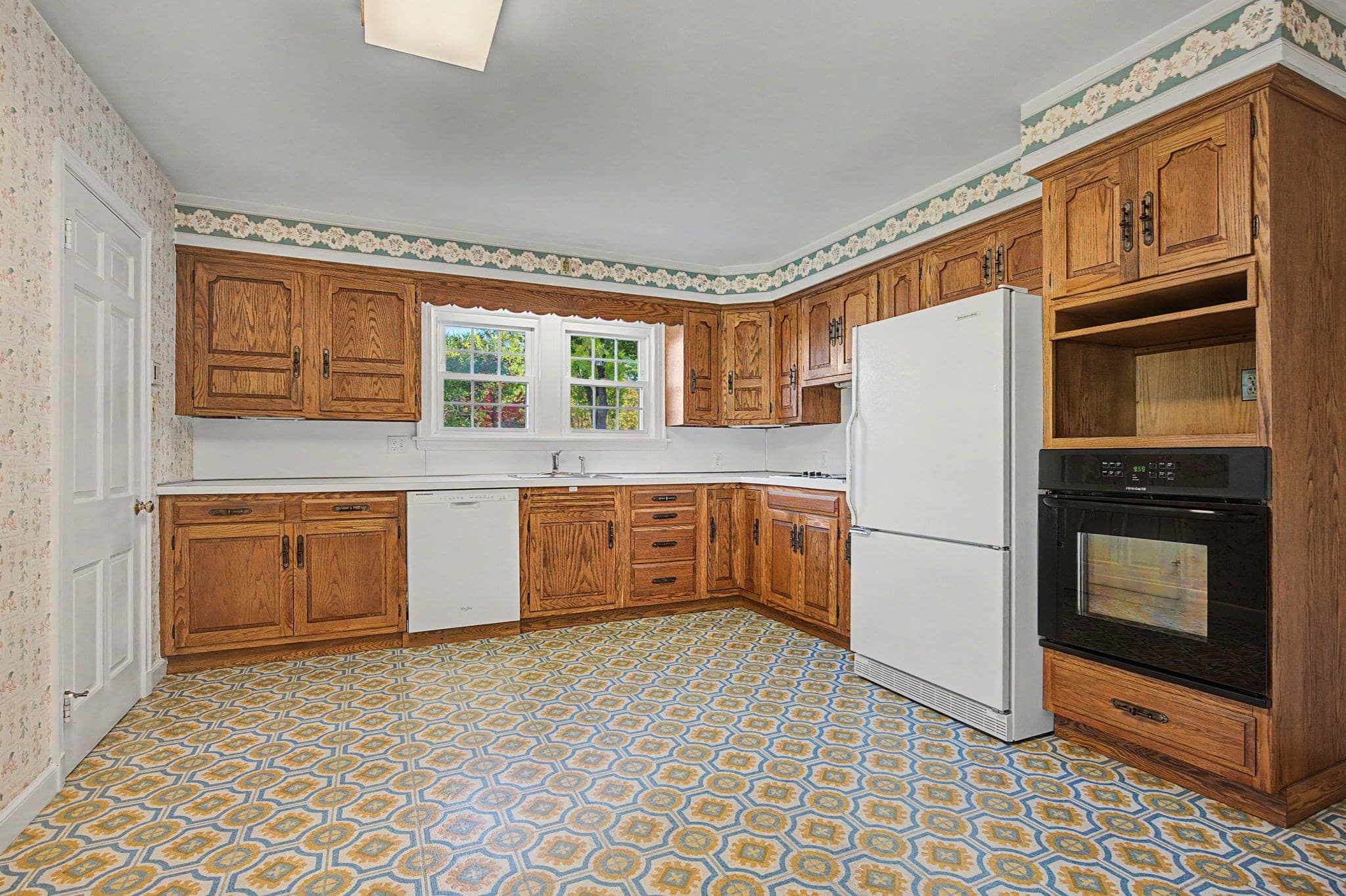 Single Family Residence at 8 James Street, Greenfield MA 01301, photo 13 of 42