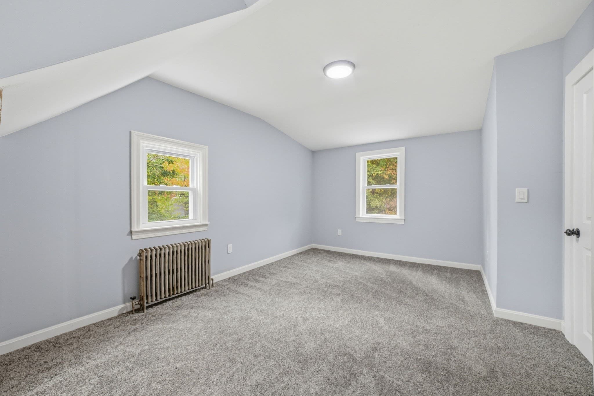 Single Family Residence at 405 Plymouth St, Holbrook MA 02343, photo 17 of 31