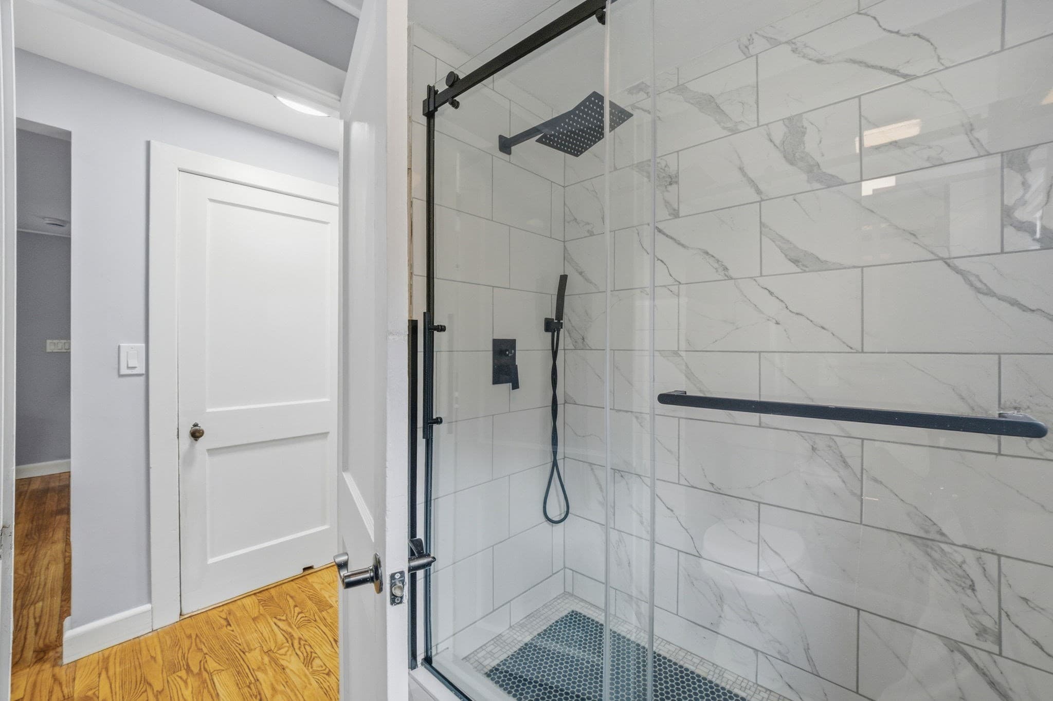 Single Family Residence at 405 Plymouth St, Holbrook MA 02343, photo 12 of 31