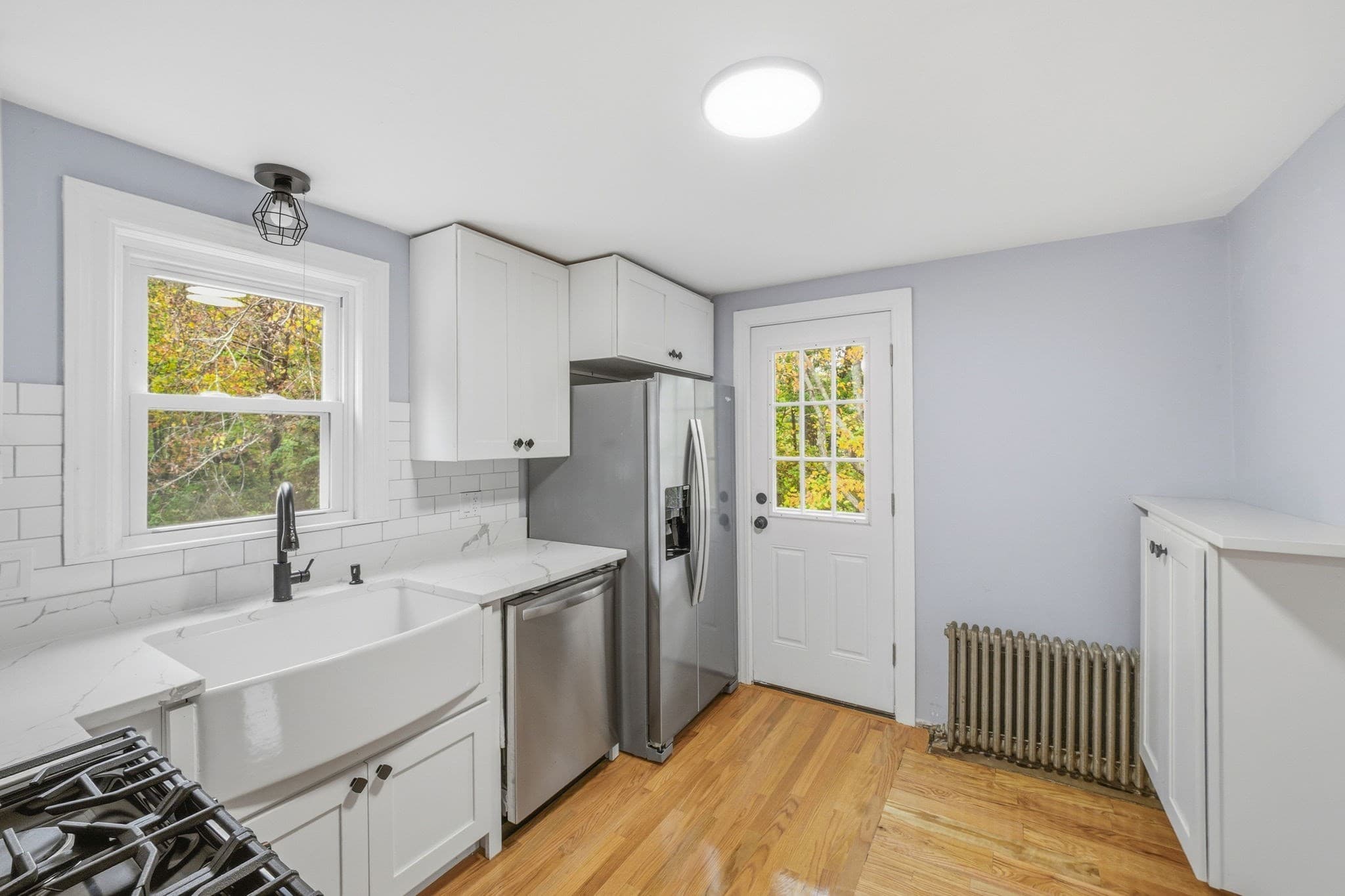 Single Family Residence at 405 Plymouth St, Holbrook MA 02343, photo 9 of 31